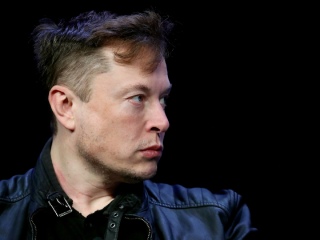 Elon Musk Threatens to Reassign Dormant NPR Twitter Handle to Another User