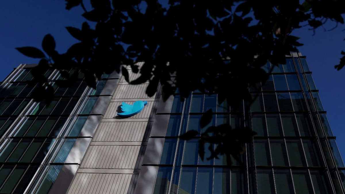 Twitter Blue Extends Timeline for Subscribers to Edit Published Tweets to 60 Minutes: Details