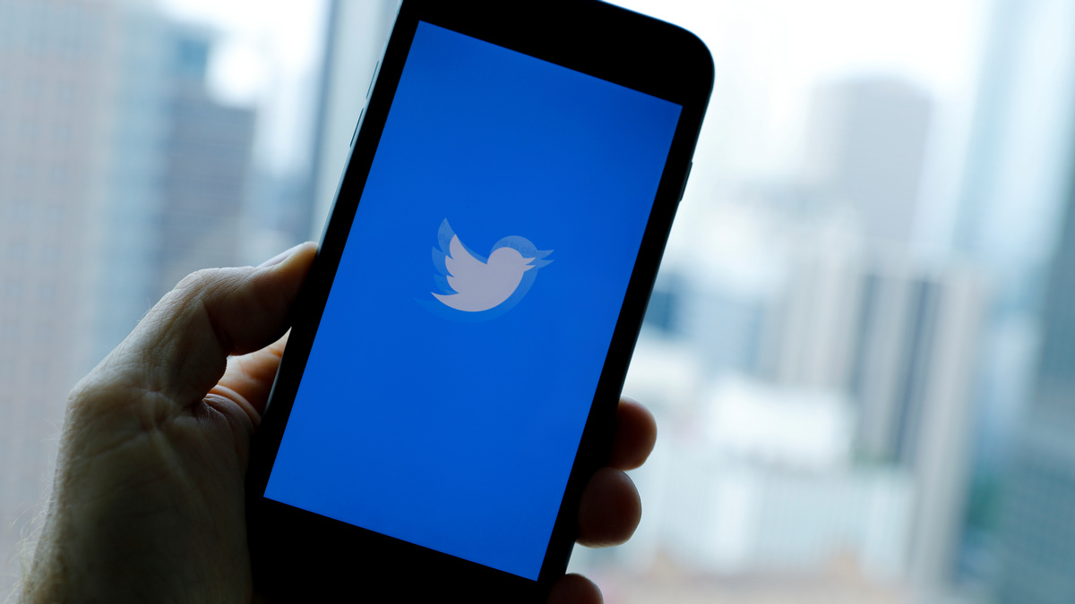 Twitter for iOS Brings 'Retweets With Comments' on Your Tweets in a Single Location