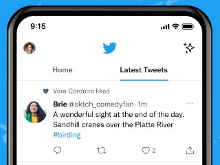 Twitter Rolling Out an Update to Make It Harder for Users to Switch to Reserve-Chronological Feed