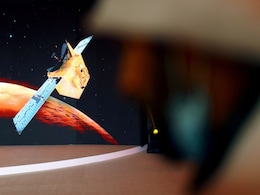 UAE Hope Probe Nears Mars in First Arab Mission UAE Hope Probe Nears Mars in First Arab Mission