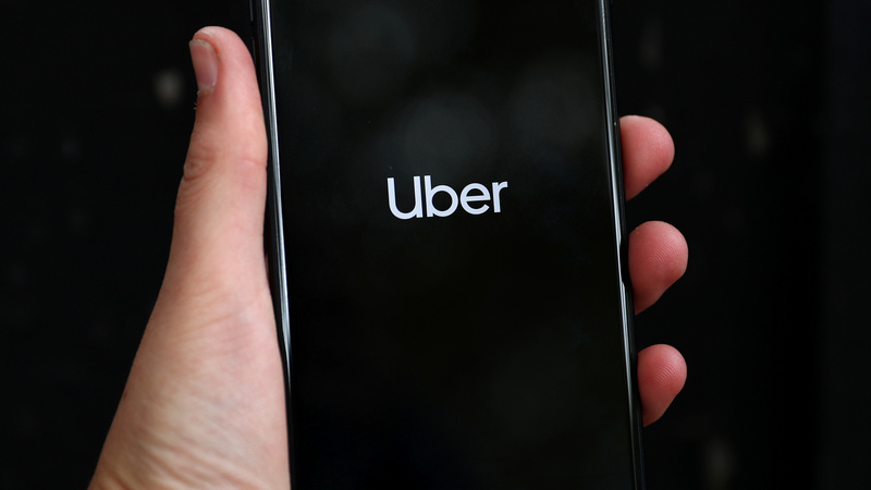 Uber Suspends Taxi Service in Barcelona After New Regulation
