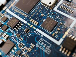 CHIPS Act Passed by US Senate to Boost Domestic Chip Manufacturing, Compete With China