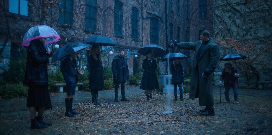 The Umbrella Academy Trailer &ndash; Ellen Page, Mary J. Blige Lead Cast of Netflix&rsquo;s Wacky Comic Book Series