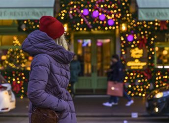 Best AI Prompts to Plan Your Travel and Find the Perfect Holiday Gifts
