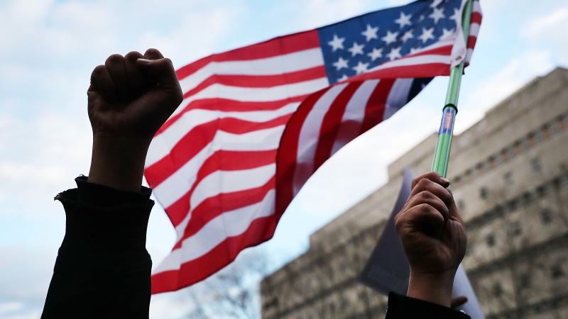 Trump Immigration Ban: Uber, Lyft React as Tech Industry's Opposition Escalates