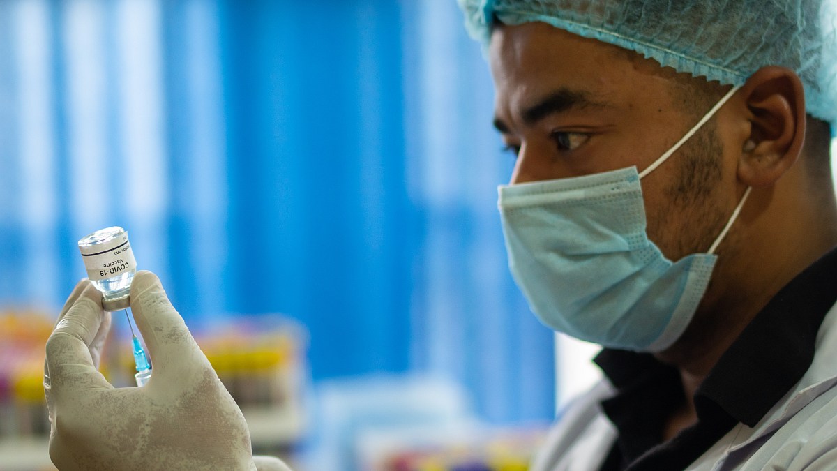 HealthifyMe Updates VaccinateMe Platform With COVID-19 Booster Shot Booking, WhatsApp Reminder Feature