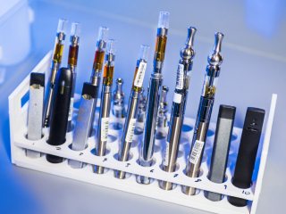 Can E-Cigarettes Help People Quit Smoking? This Research Says No