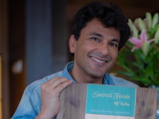 Chef Vikas Khanna Launches &#039;Phygital&#039; NFT Collection of His Book