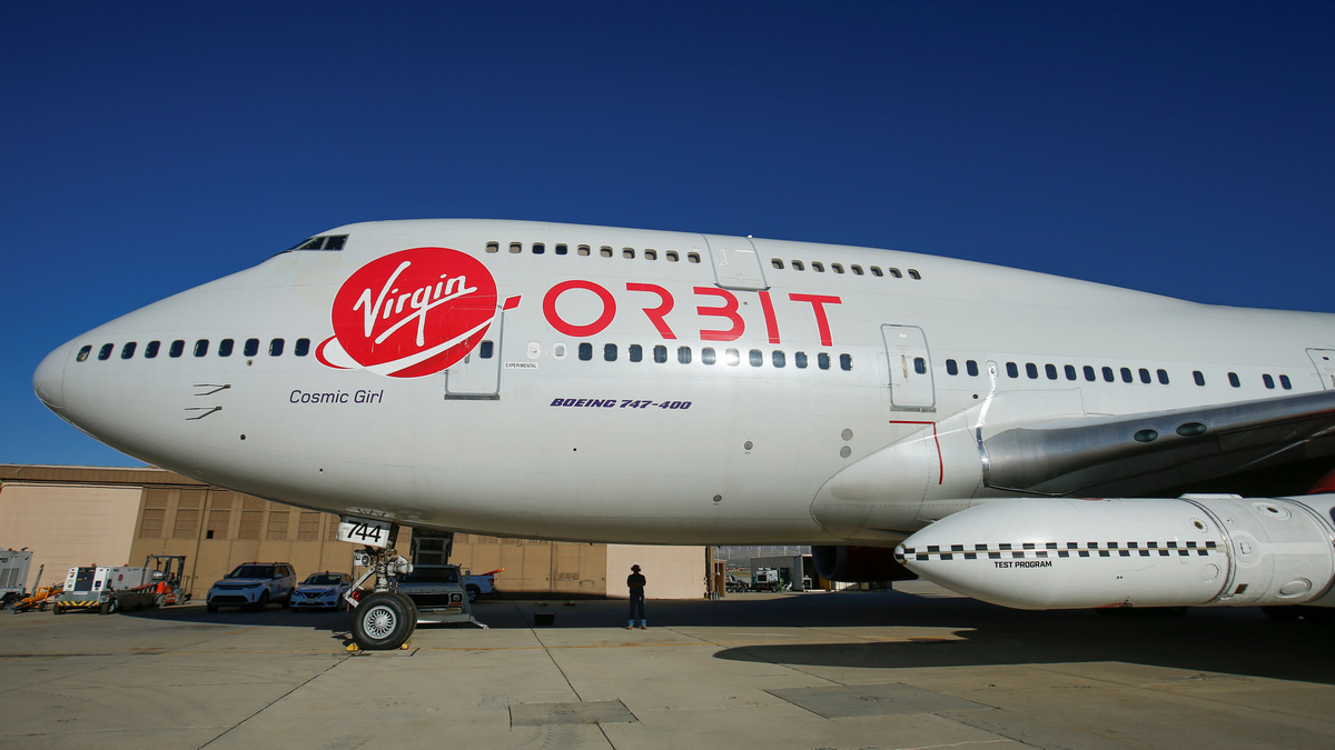 Richard Branson's Virgin Orbit Drops a Rocket From an Airplane