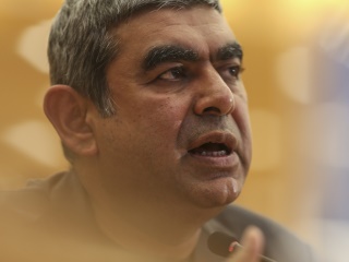 Infosys CEO Vishal Sikka Attempts to Quell Tensions With Company Founders