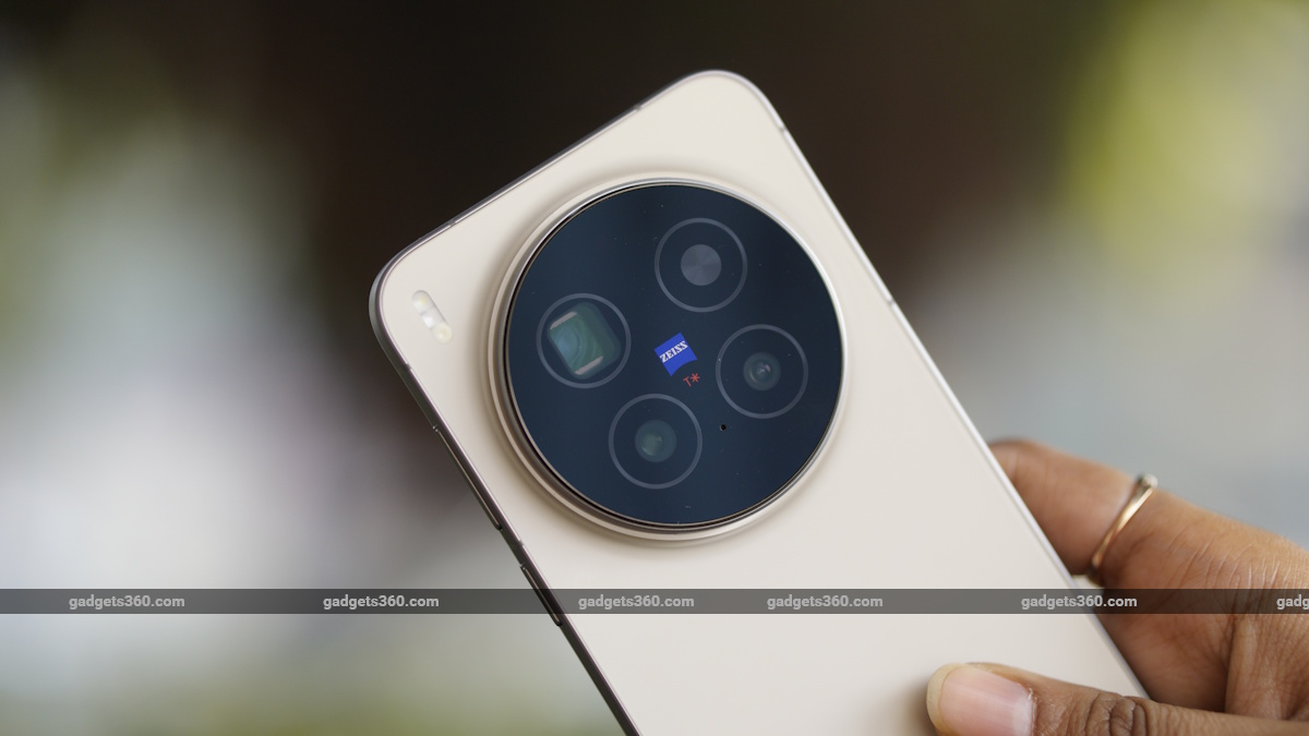 Vivo X300 Ultra Display, Design Details Tipped Ahead of Launch; to Miss Out on Camera Button