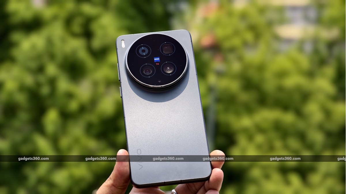 Vivo X300 Ultra First Impressions