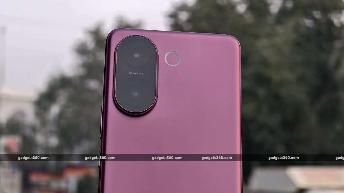 vivo v60e review ndtv camera deco Vivo V60e