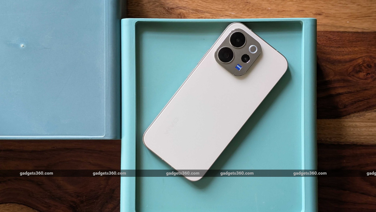 Vivo V70 Elite, Vivo V70 Launched in India With 6,500mAh Battery, 50-Megapixel Cameras: Price, Specs