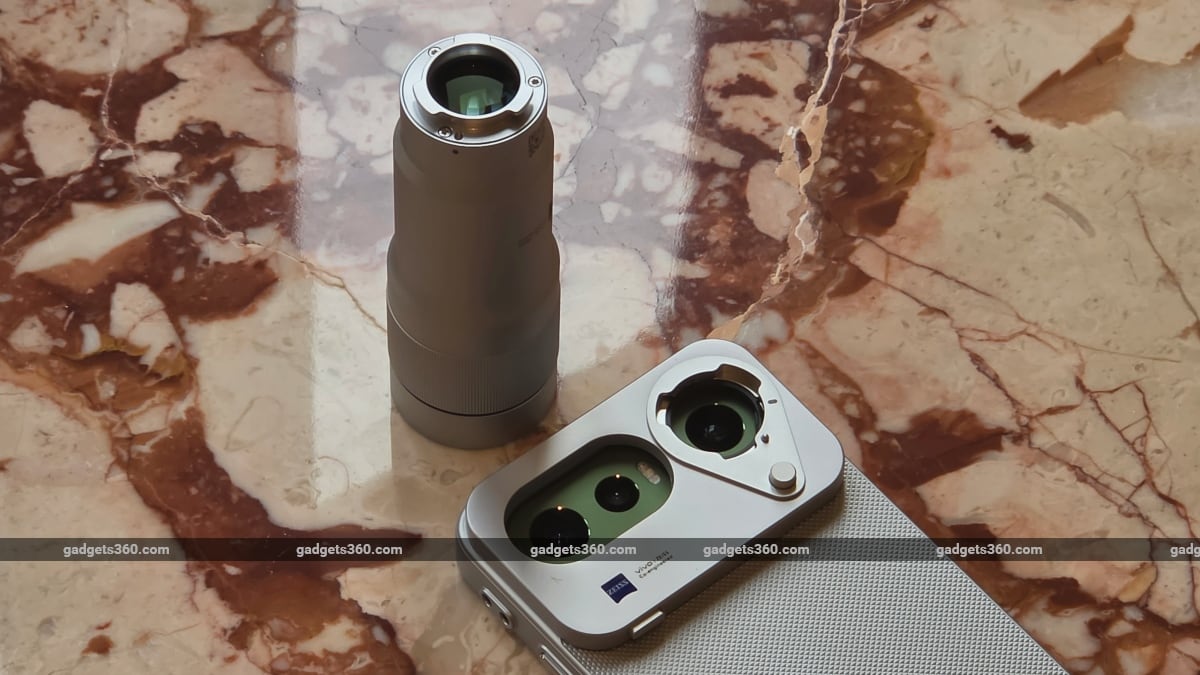 vivo x300 fe telephoto extender kit gadgets 360 VivoX300FE  Vivo