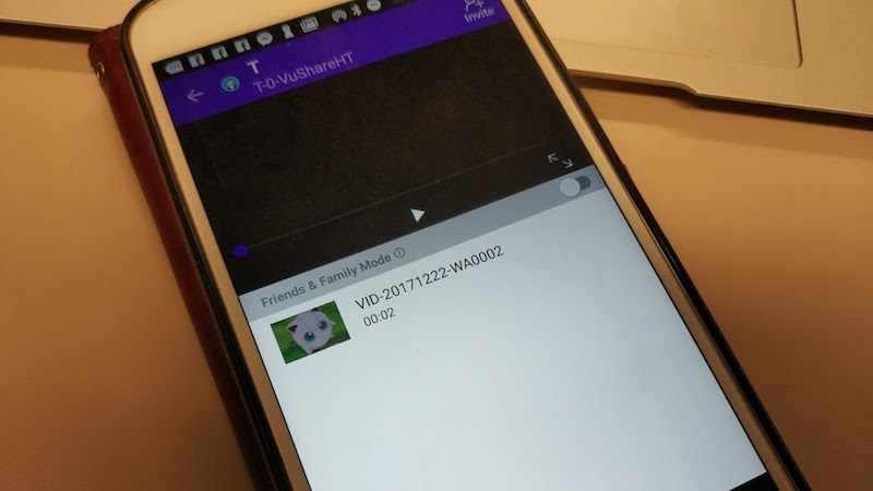 VuLiv Lets You Stream Your Photos and Videos to Friends, Even Offline