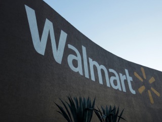 Amazon to Face Tough Wal-Mart Test This Back-to-School Season: JPD