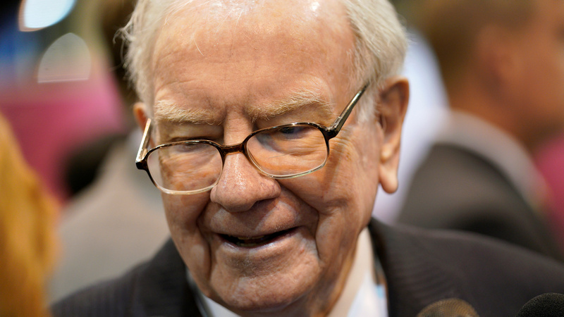 Warren Buffett Is Apple's Third-Largest Shareholder, and He Wants to Own More