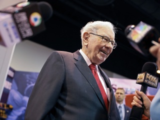 Berkshire Hathaway Purchases $4.1 Billion in TSMC in Rare, Significant Foray Into Tech Sector
