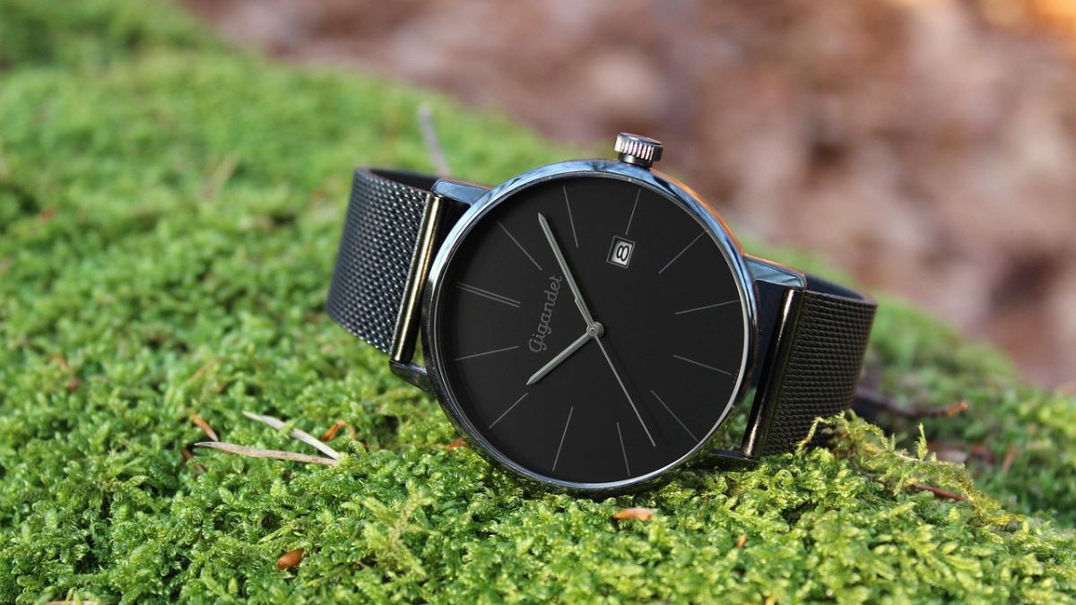 Best Watches for Men Under ₹2,000 on Myntra: Classic and Stylish Timepieces