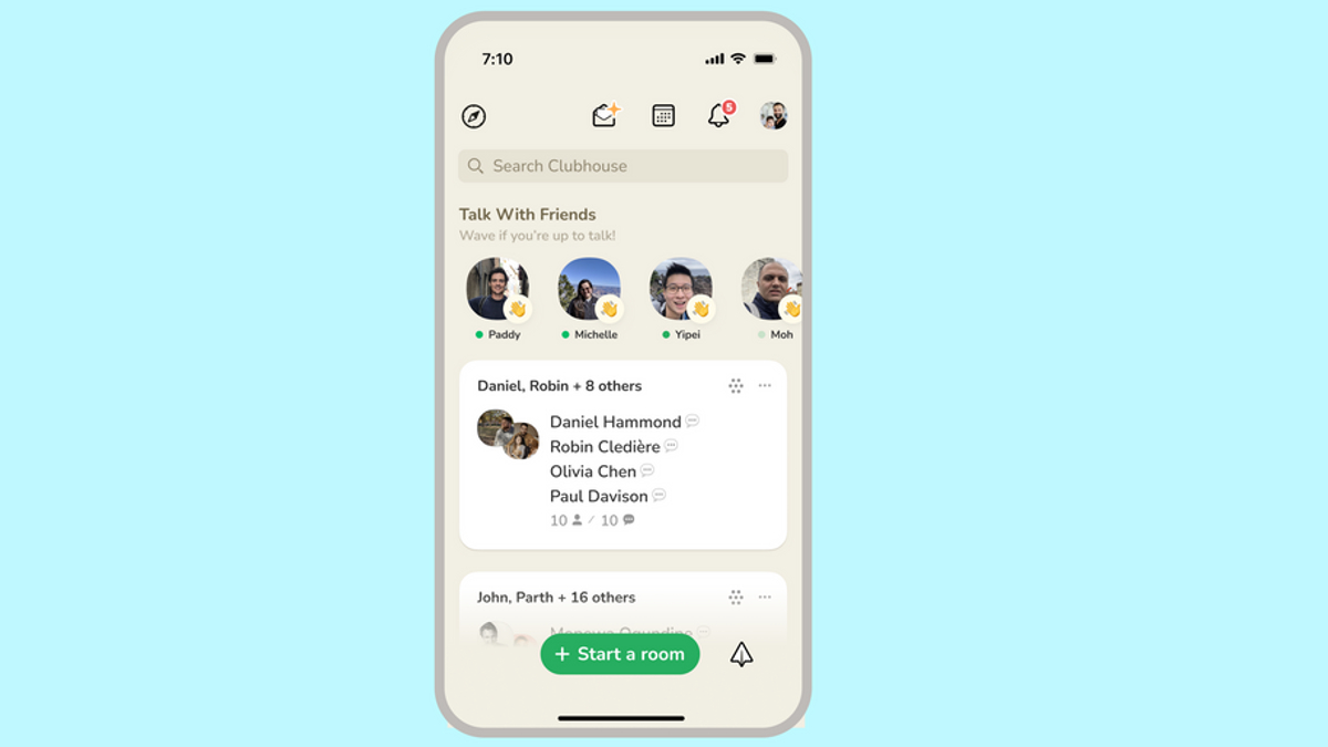 Clubhouse Testing New Wave Bar Feature to Let Users Invite Friends to Social Rooms