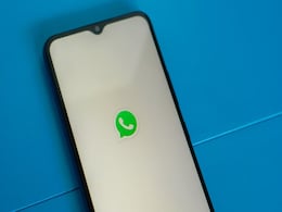 WhatsApp for Android Reportedly Testing Message Reactions via Double Tap Feature WhatsApp for Android Reportedly Testing Message Reactions via Double Tap Feature
