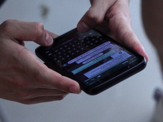 How to Completely Turn Off WhatsApp Notifications Without Deleting the App