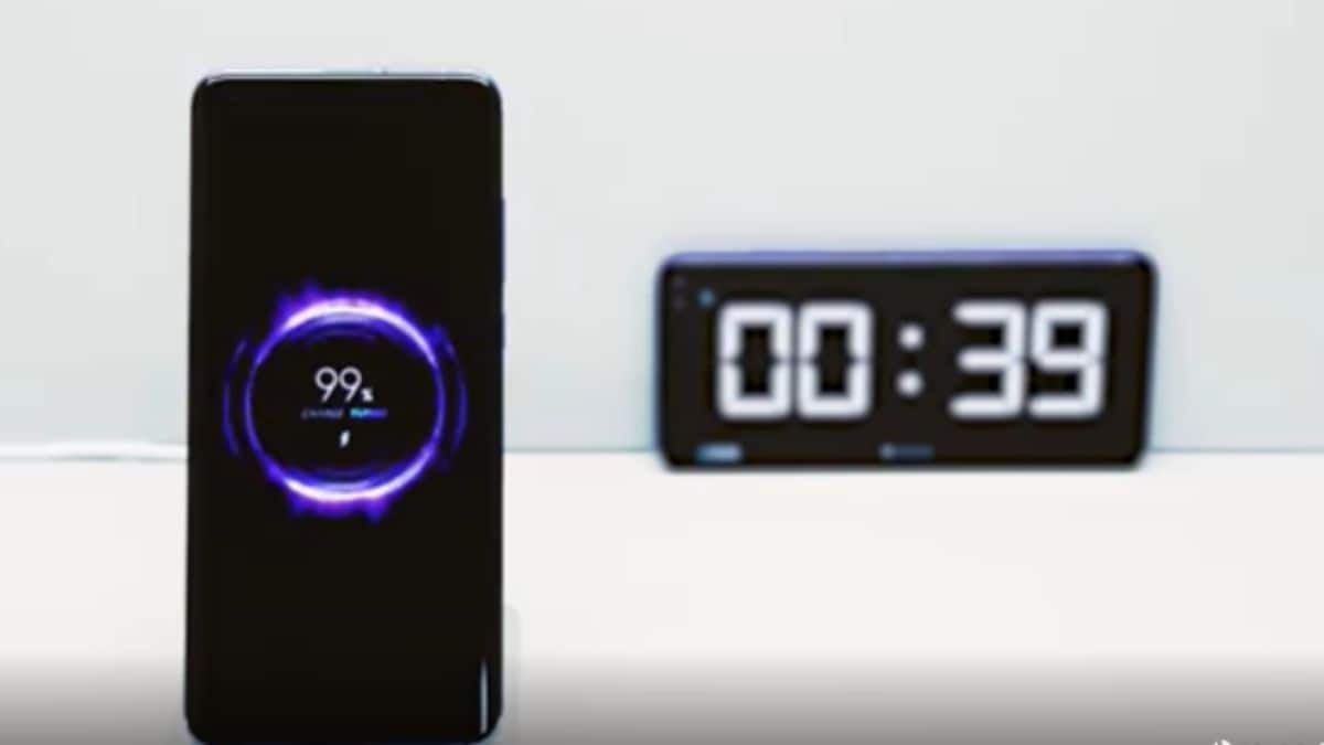 Xiaomi 40W Wireless Charger Fully Charges 4,000mAh Battery in 40 Minutes, Video Shows