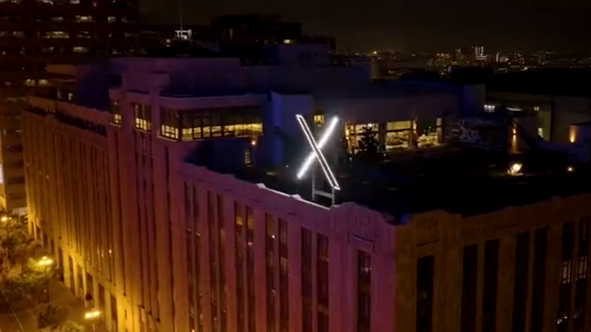 Elon Musk’s Big X Sign Removed From Twitter Roof After Residents' Complaints