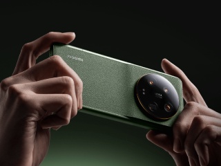 Xiaomi 14 Ultra Tipped to Launch at MWC 2024; Key Camera Details Leak Ahead of Debut