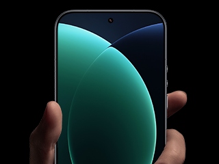 Xiaomi 17 Ultra Global Variant Spotted in Leaked Image That Reveals Display Design, Key Specifications