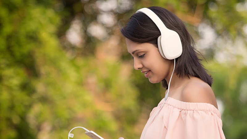Xiaomi Mi Headphones Comfort With Minimalist Design Launched at Rs. 2,999