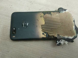 Xiaomi Mi A1 Allegedly Explodes While Charging, Mi A2 &#039;Fingerprint Sensor Bug&#039; Said to Impact Battery Life