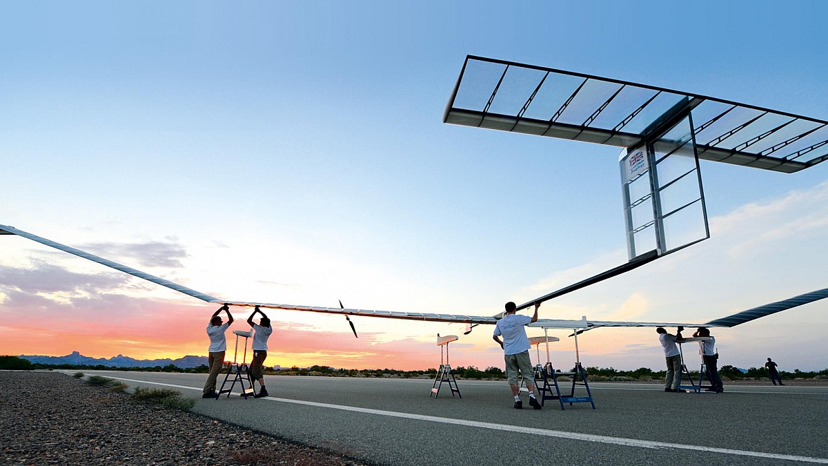 US Drone Crashes Hours Before Breaking 63-Year-Old Record for Longest Flight