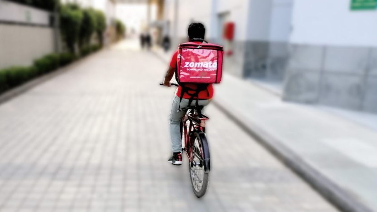 Zomato CEO Set to Aid Delivery Workers With Rs. 700-Crore Donation, Union Calls It a 'Ploy to Divert Attention'