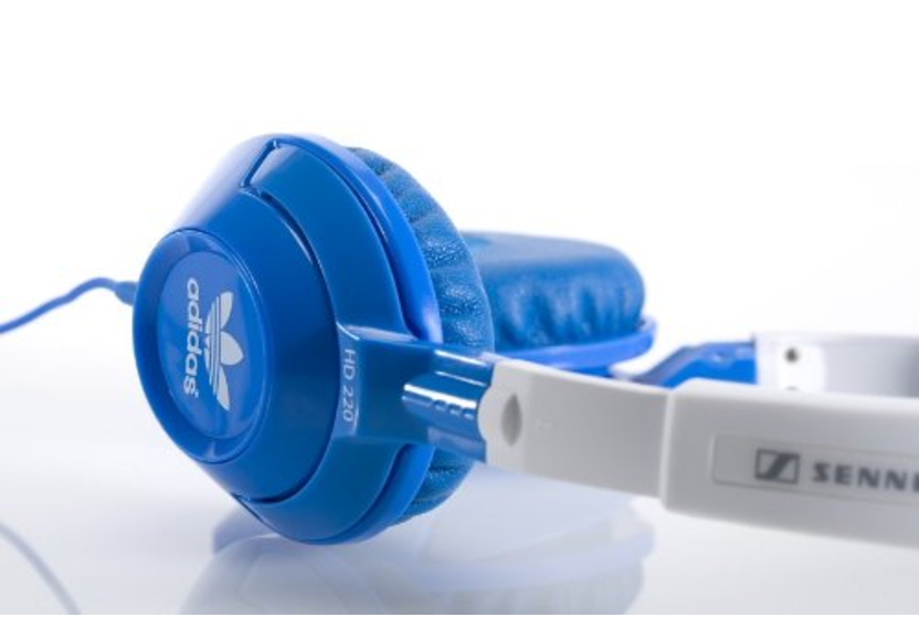 Sennheiser HD220 Wired Headphones