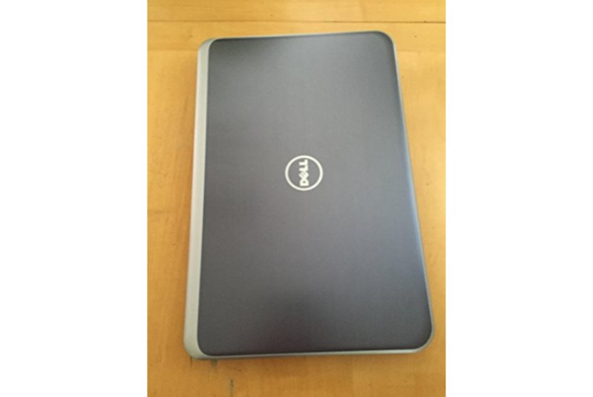 Dell Inspiron 5735
