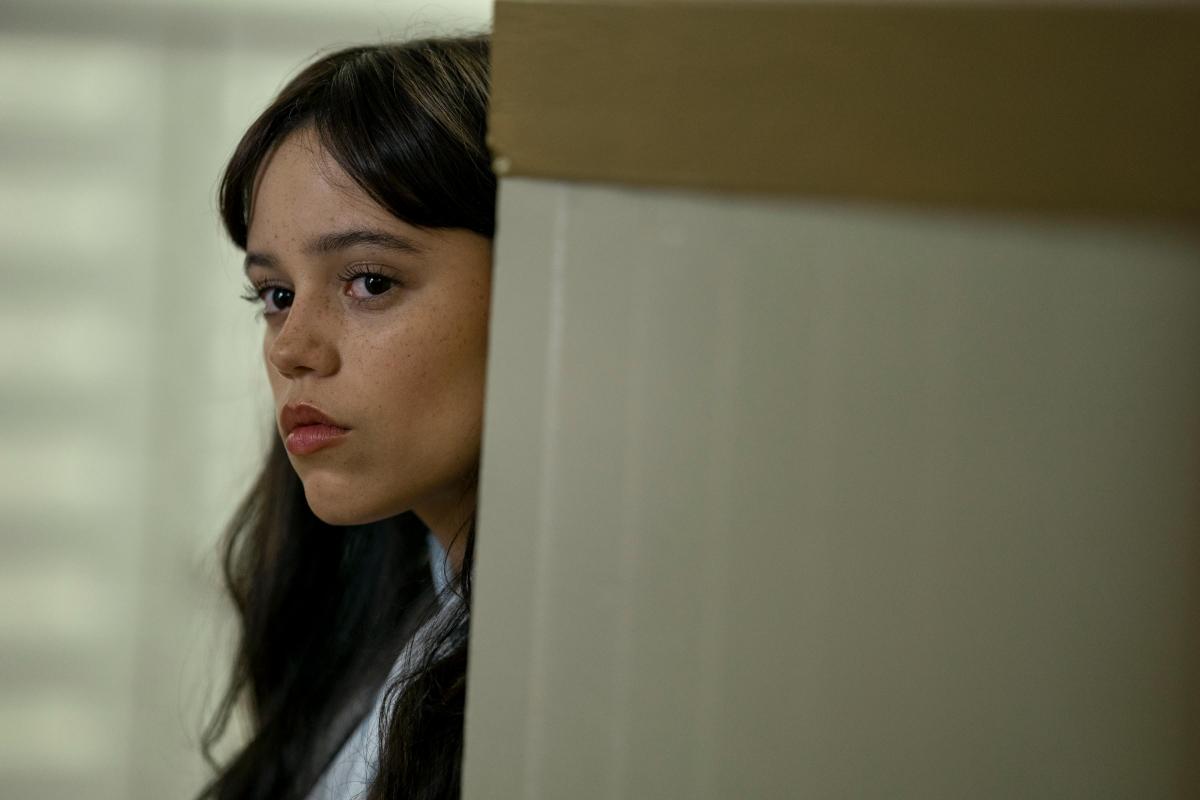 Miller&rsquo;s Girl Movie Cast, Release Date, Trailer, Songs and Ratings