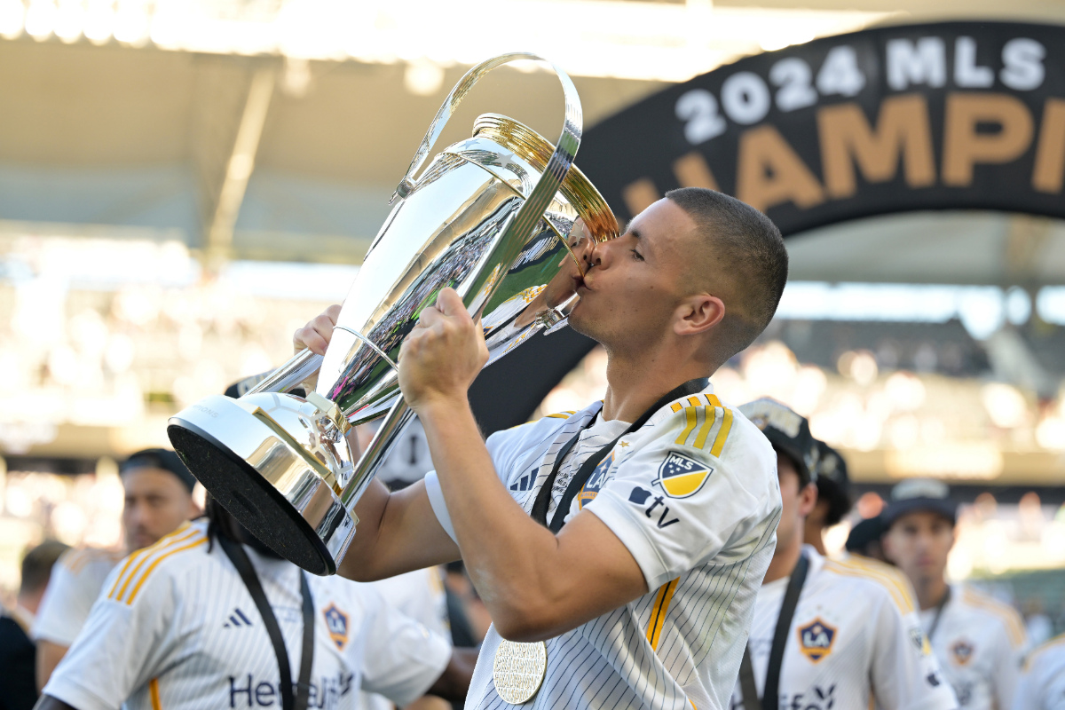 Onside: Major League Soccer TV Series Cast, Episodes, Release Date, Trailer and Ratings