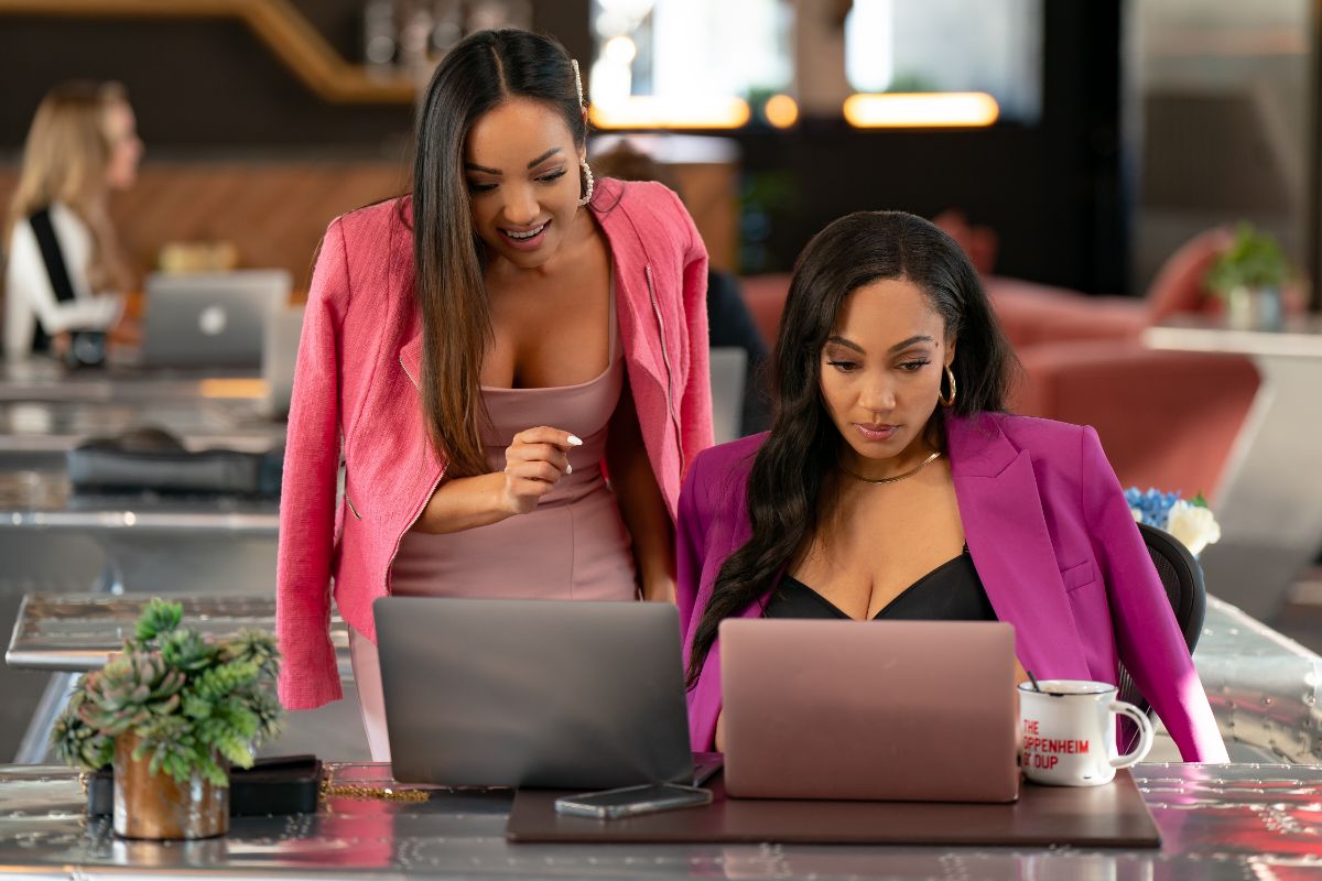 Selling the OC Season 1 TV Series Cast, Episodes, Release Date, Trailer and Ratings