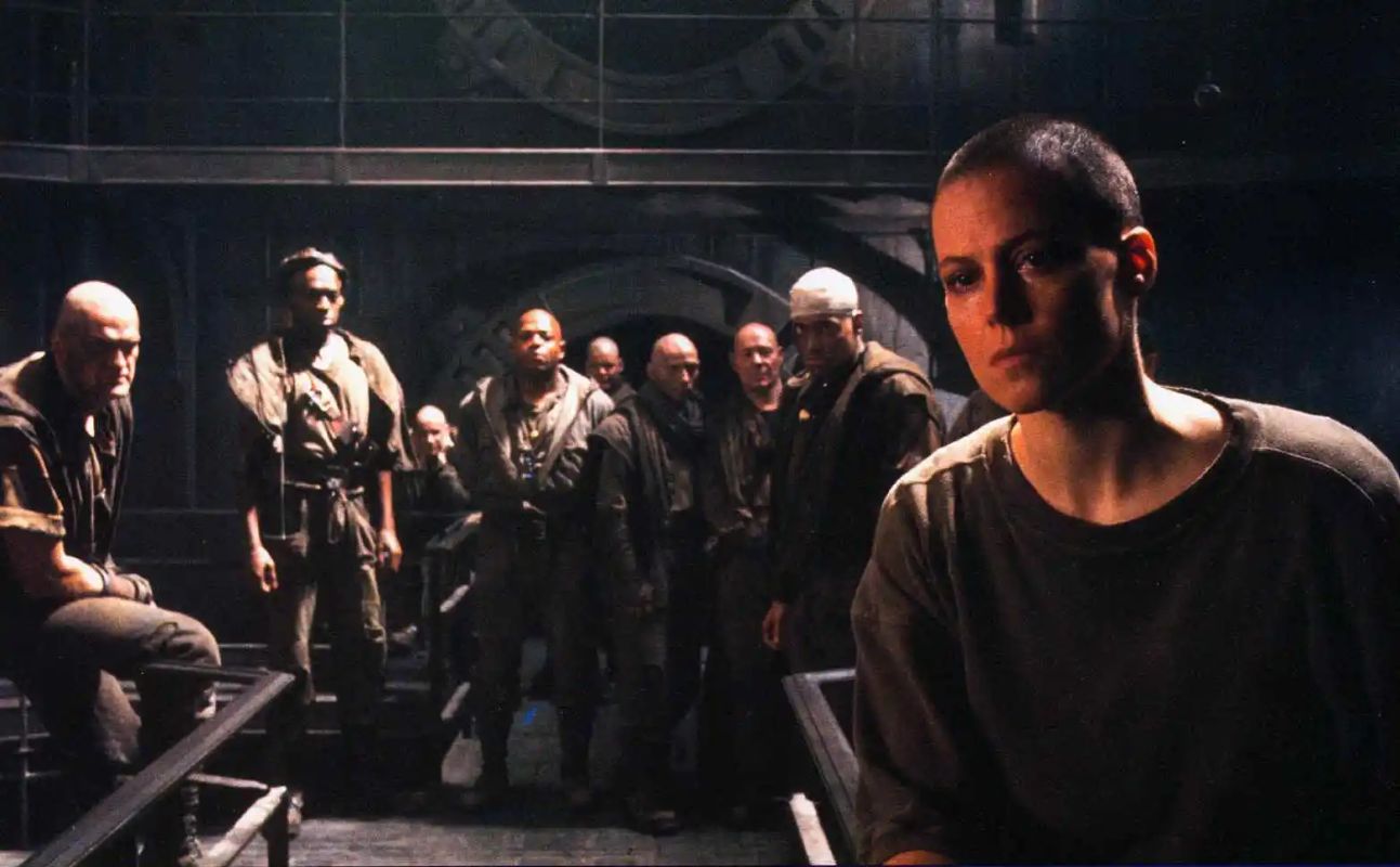 Alien 3 Movie (1992) | Release Date, Review, Cast, Trailer, Watch ...