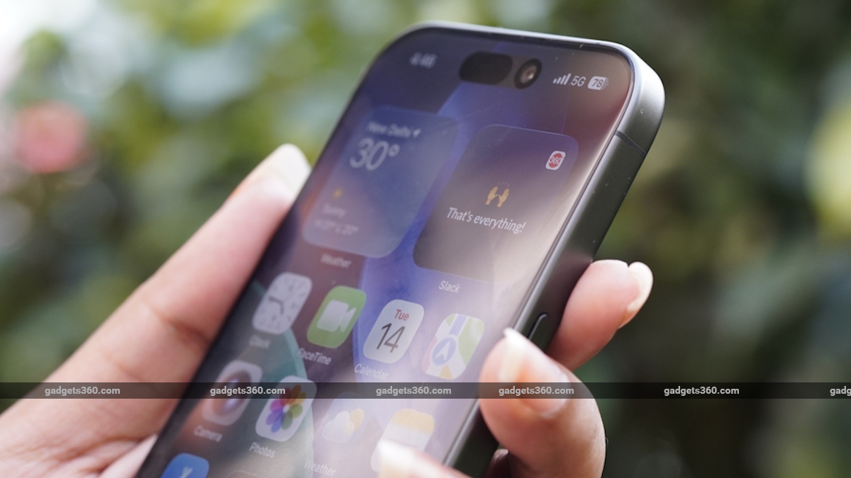 iPhone 17 Gallery Images