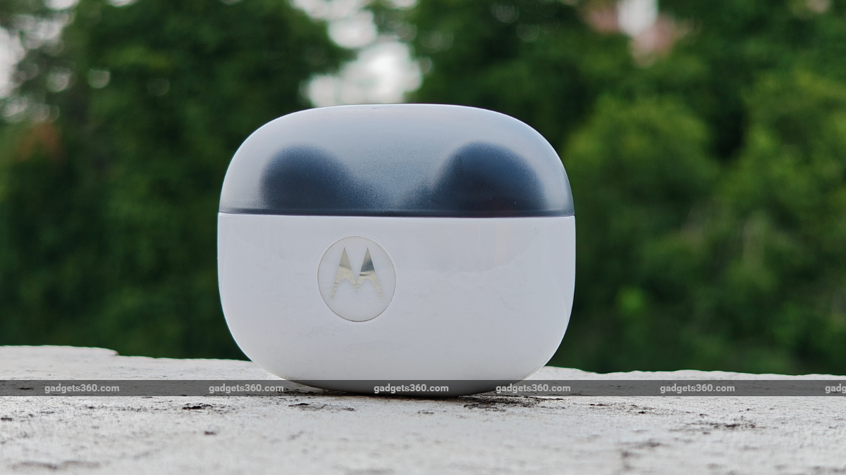 Moto Buds 2 True Wireless Stereo (TWS) Earphones Gallery Images