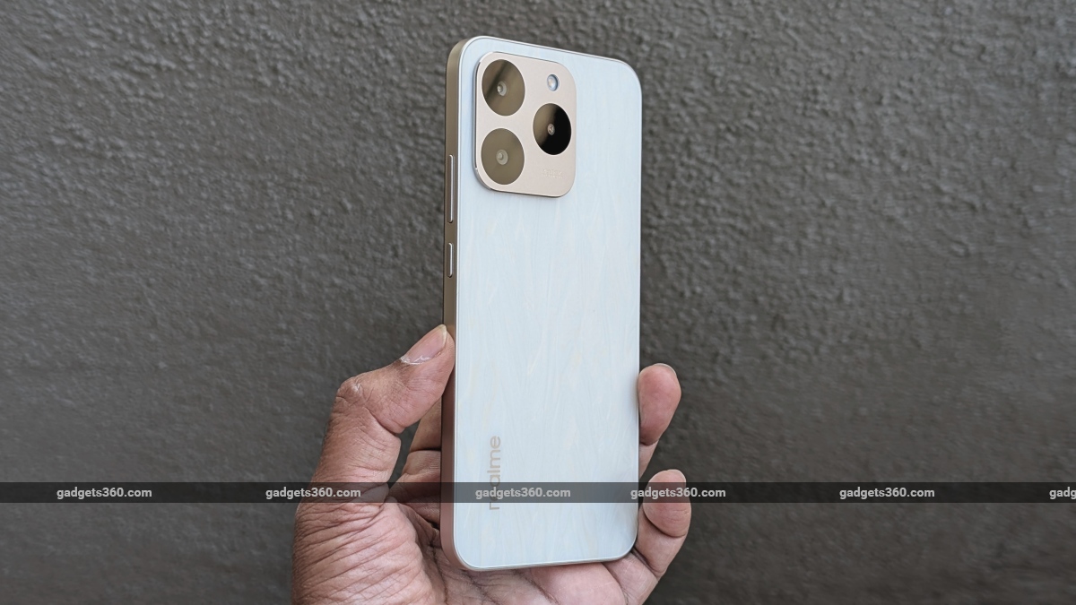 Realme 15T Gallery Images