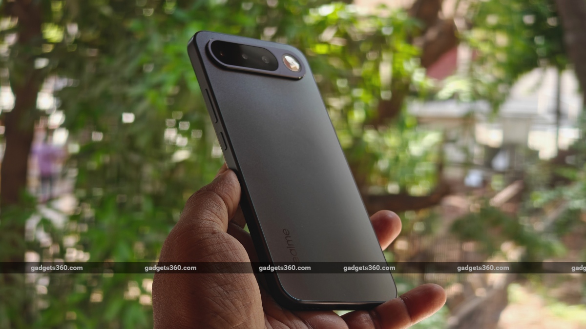 Realme 16 5G Gallery Images