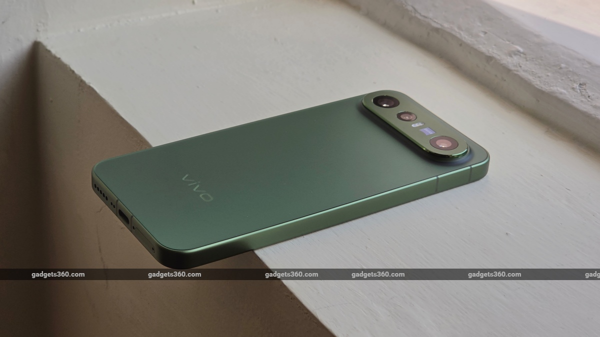 वीवो X300 FE Gallery इमेजिस